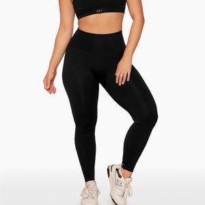 BRAND NEW Set Active SculptFlex Leggings - Onyx (M)
